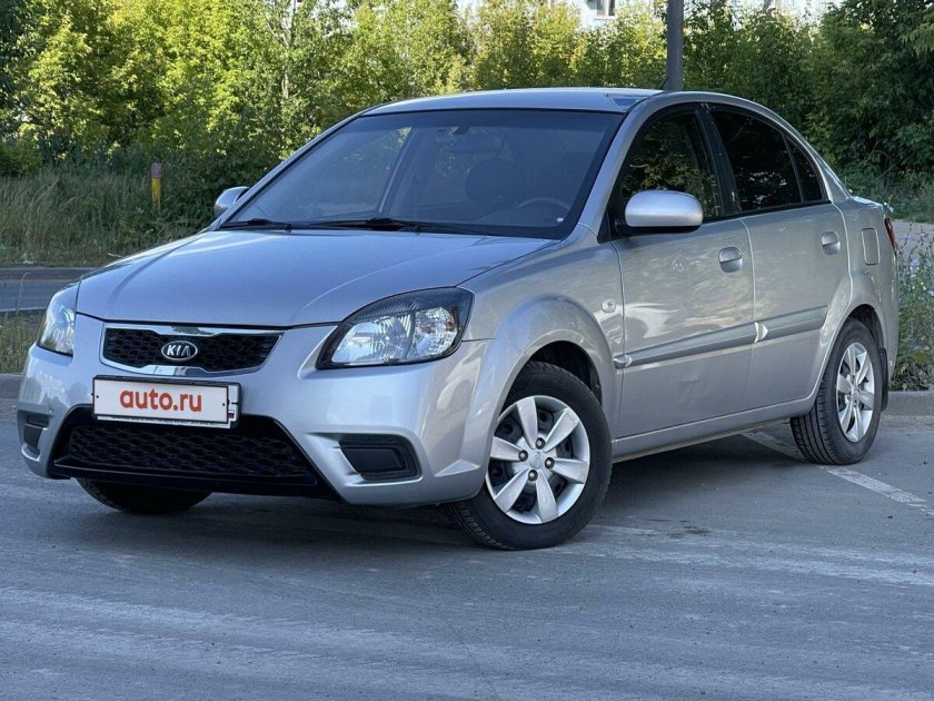Kia Rio II хэтчбек 2009