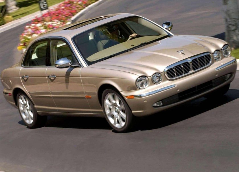 Jaguar xj8 2004