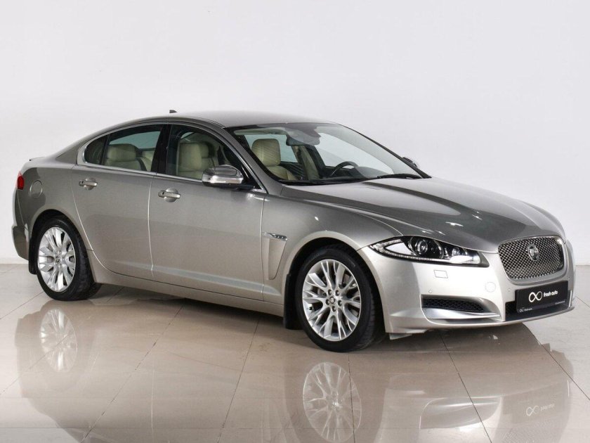 Ягуар бежевый