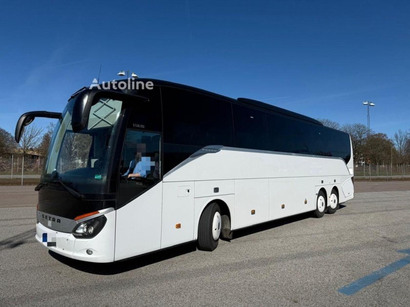 Автобус mercedes benz