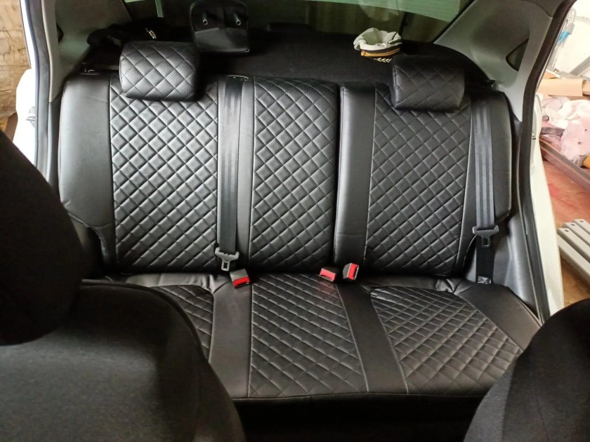 Lada Vesta чехлы Автопилот ромб