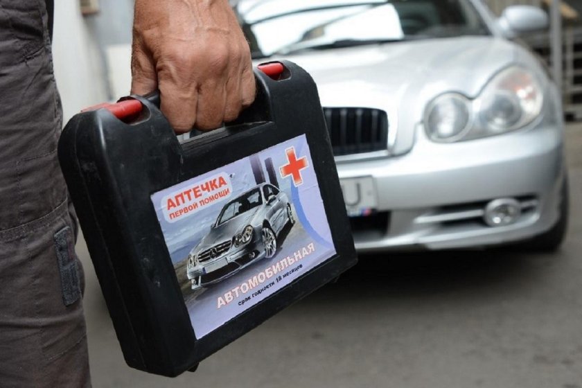 Автомобильная аптечка первой помощи