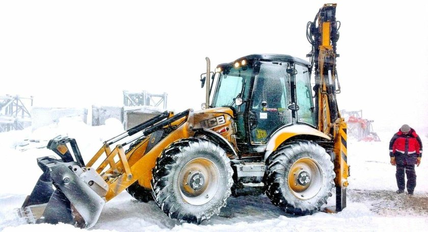 Уборка снега JCB 4cx
