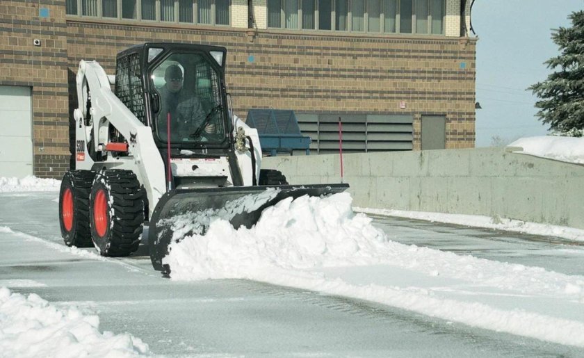 Снежный отвал Bobcat s100