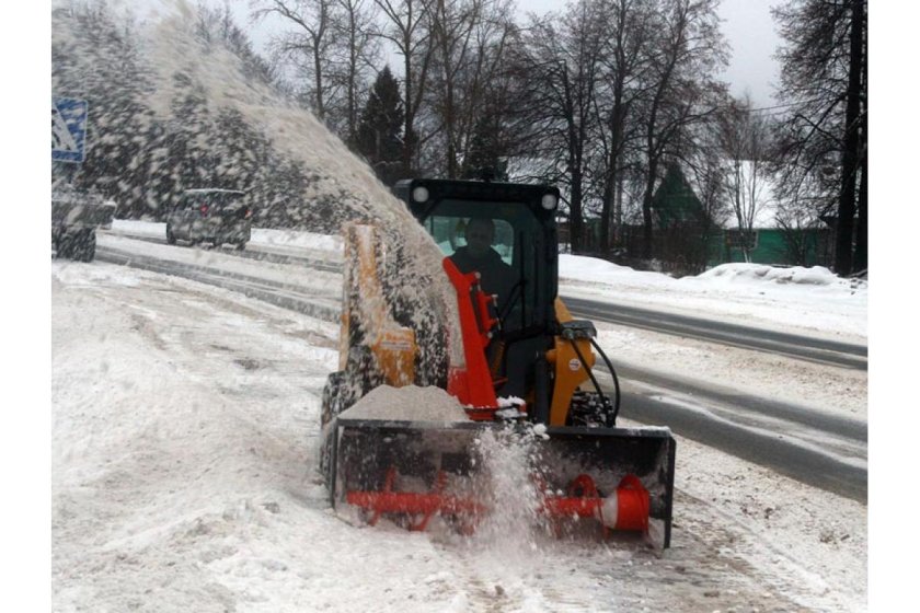Снегоочиститель тракторный шнекороторный ст-1500