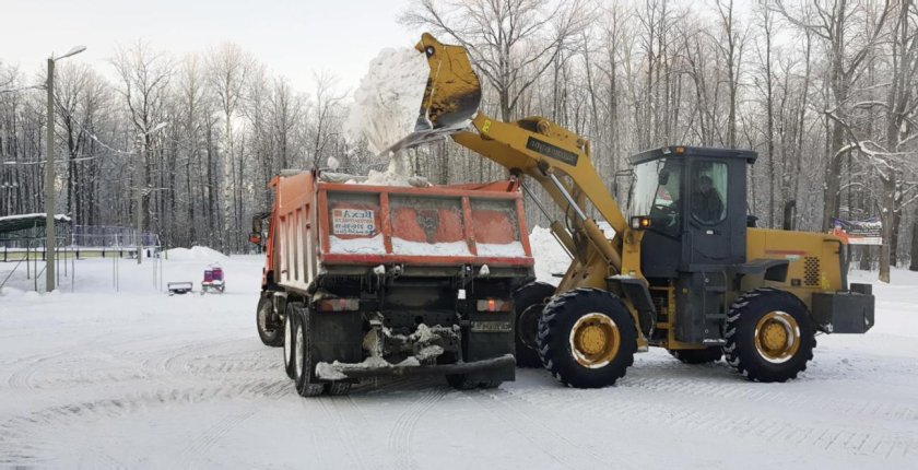 Уборка снега