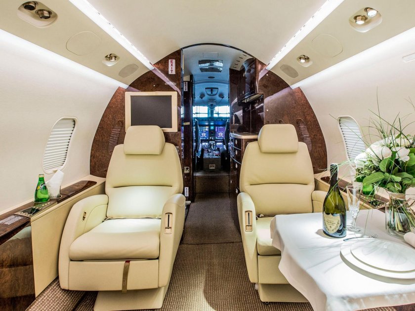 Bombardier Challenger 300 салон
