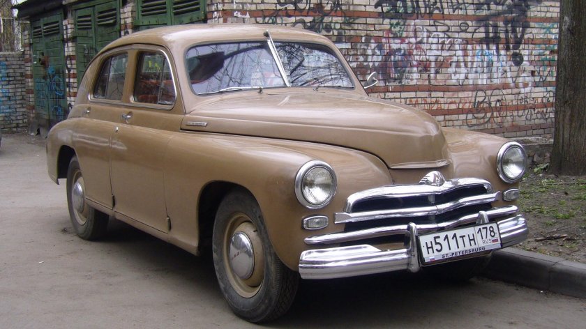 ГАЗ м20 седан