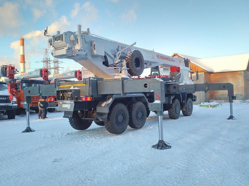 Кран Челябинец 50 тонн