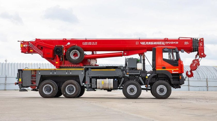ЧМЗ кран Челябинец