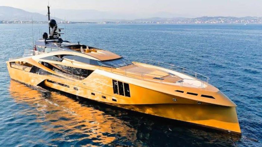 Яхта Палмер Джонсон Khalilah