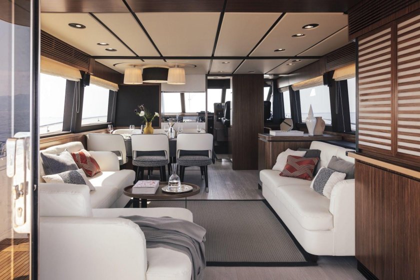 Азимут 66 Magellano