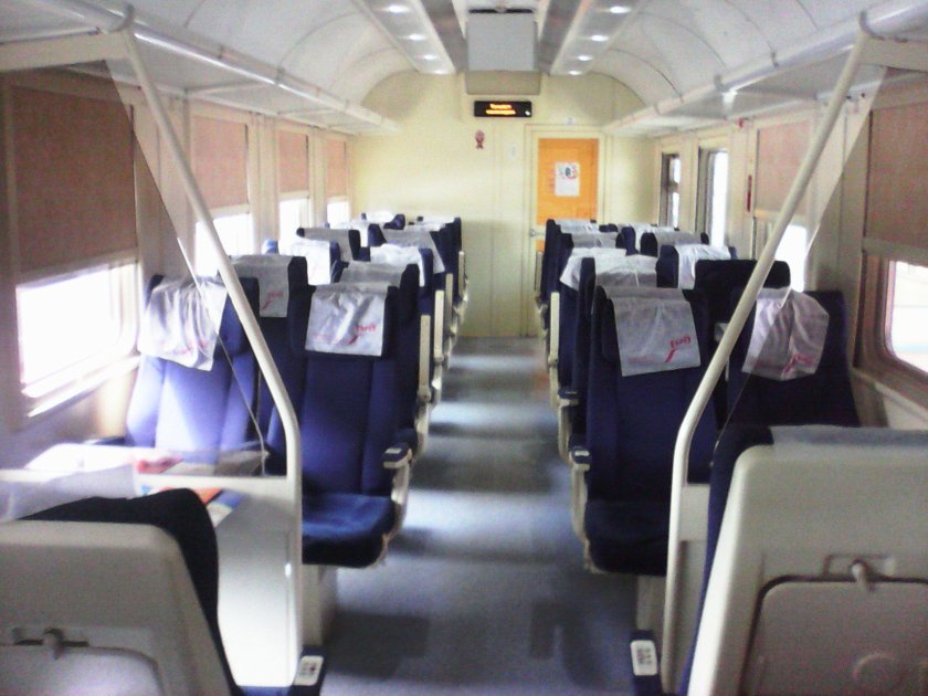 Поезд 107я сидячий вагон