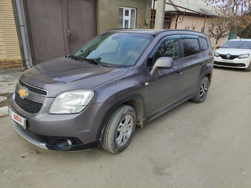 Шевроле Орландо 1.8