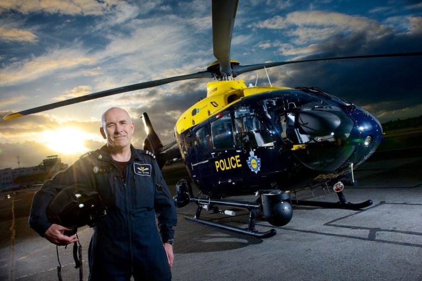 Хью Миллс вертолетчик