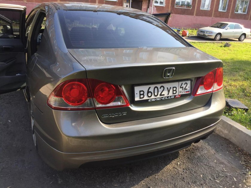 Honda Civic 2007 сзади