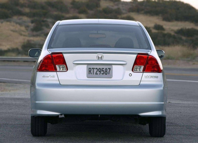 Honda Civic 2005 седан