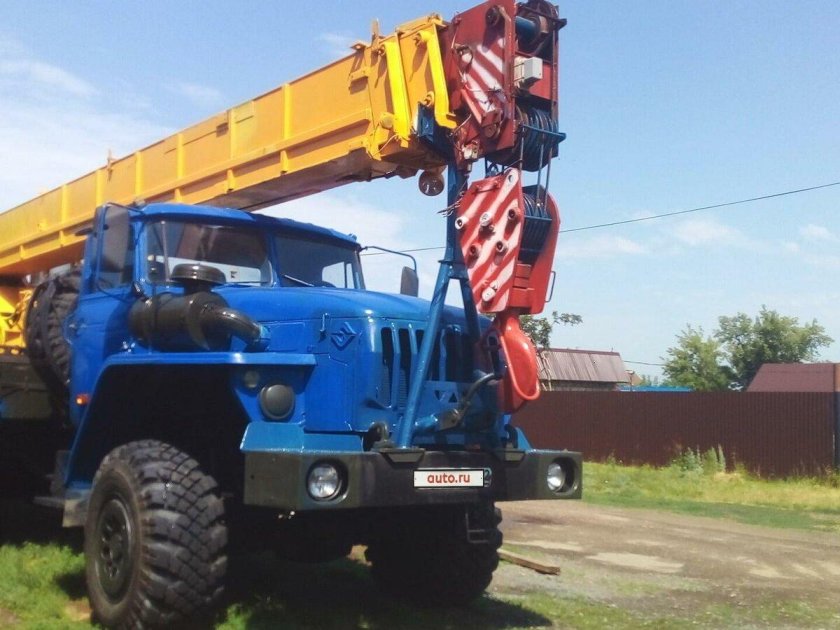 Автокран Ивановец 25 тонн на базе Урал