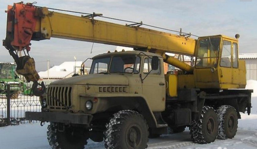 Урал 5557 кс35714 кран автомобильный