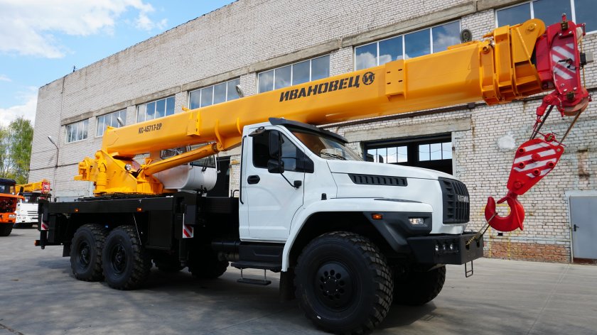 Автокраны Урал Ивановец