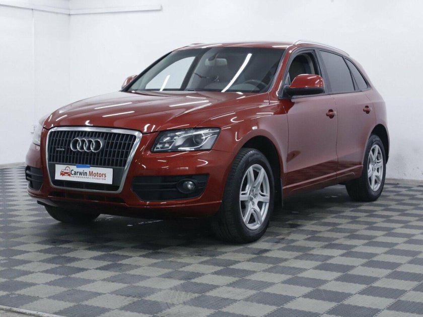 Ауди ку5 2010 год 2.0 бензин АКПП