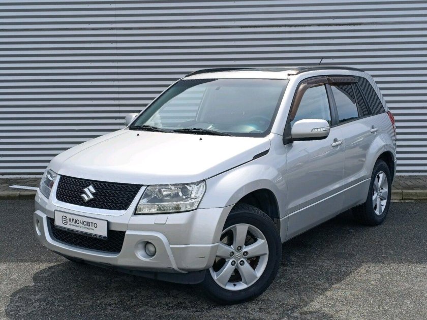 Suzuki grand vitara 2011