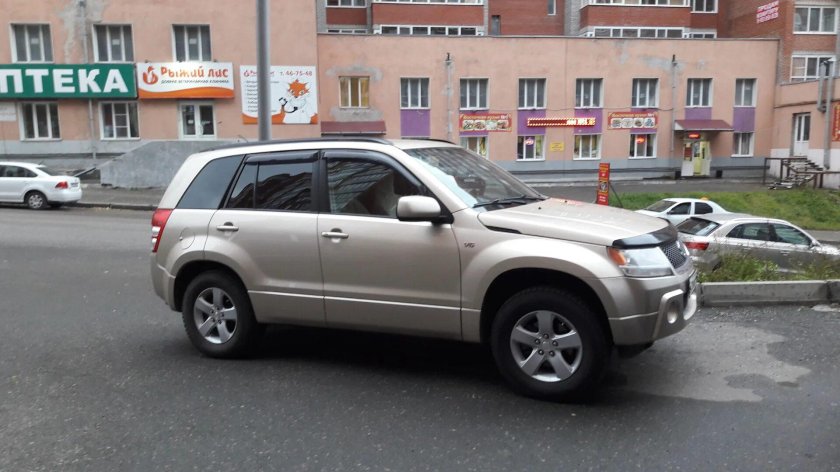Suzuki grand vitara 2010