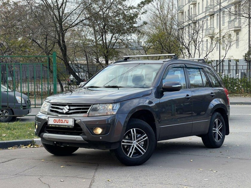 Зеленый Субару Форестер 2008