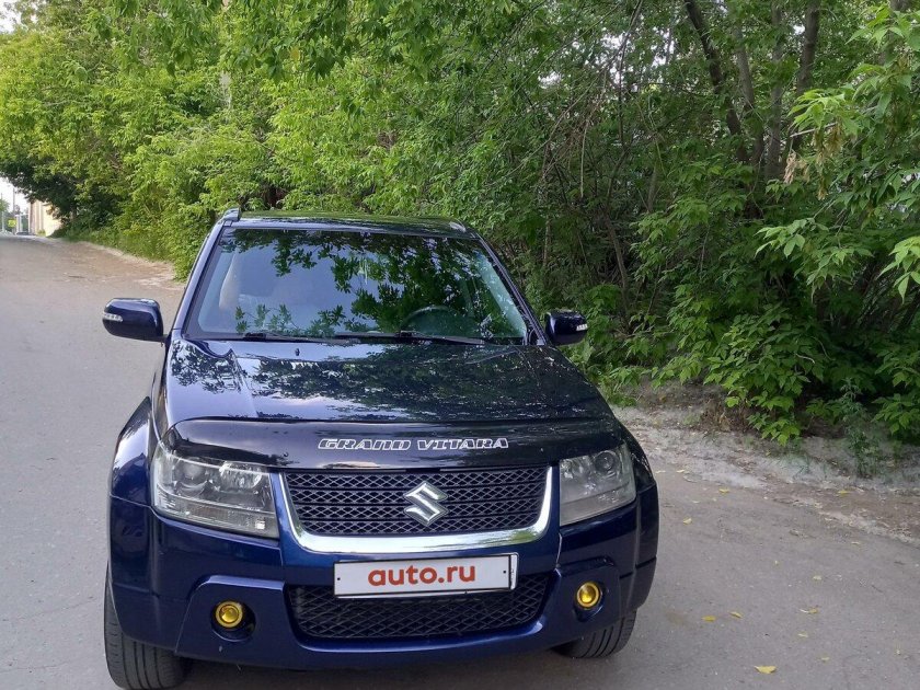 Сузуки Витара черный 2008