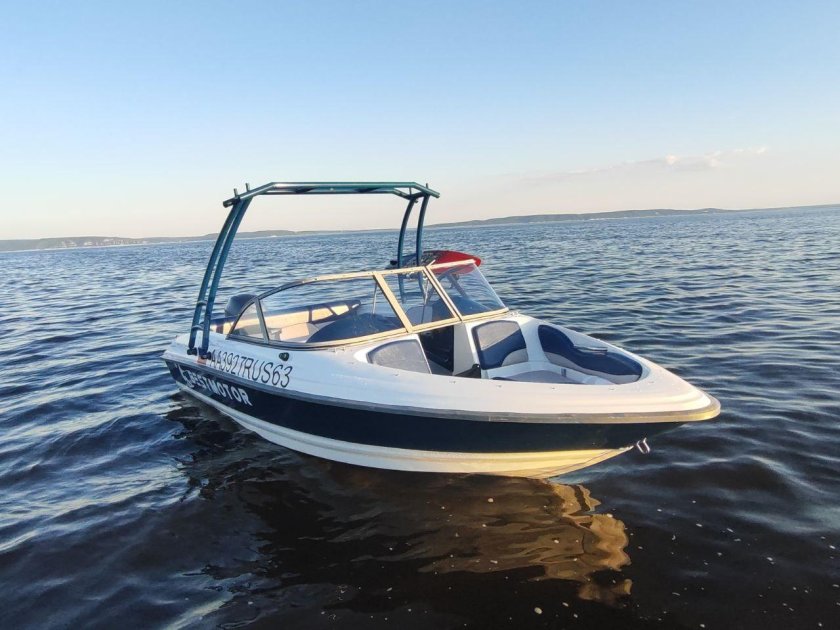 Катер лодка