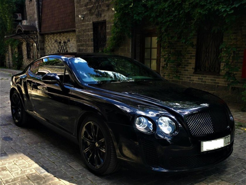 Бентли 2010