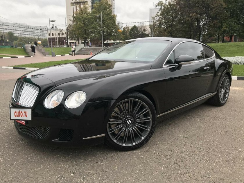 Машина bentley continental gt