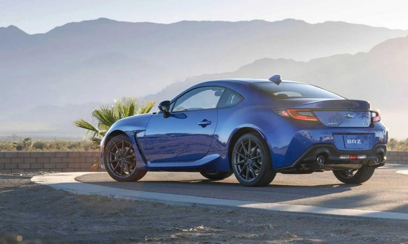 Субару BRZ 2021