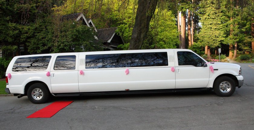 Роллс Ройс лимузин