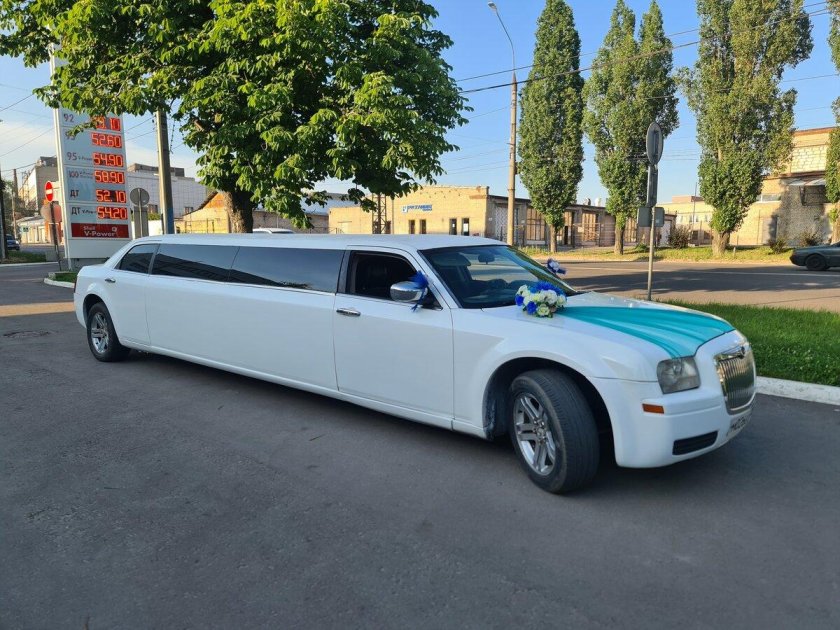 Крайслер 300с лимузин