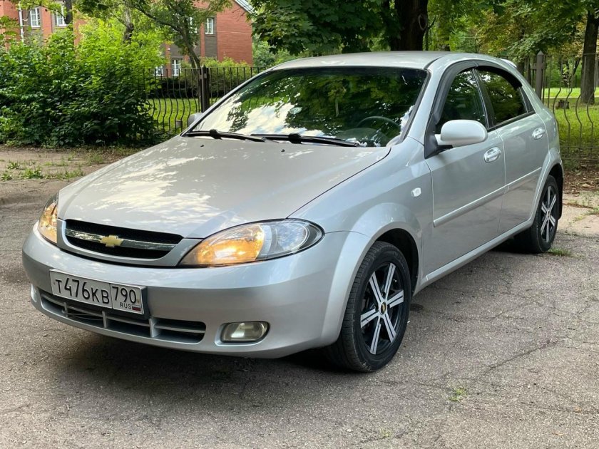 Шевроле Лачетти 2012 года