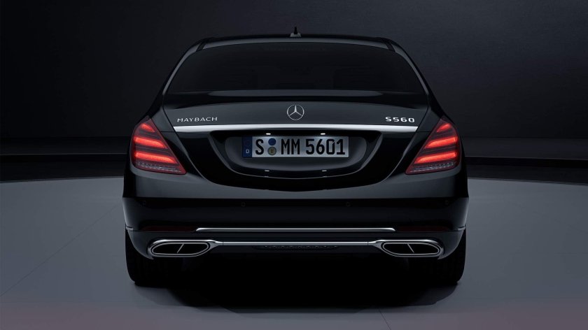 Мерседес 222 сзади