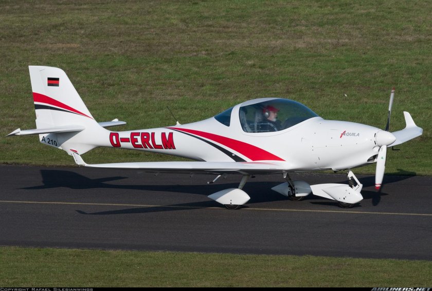 Aquila a210 самолет