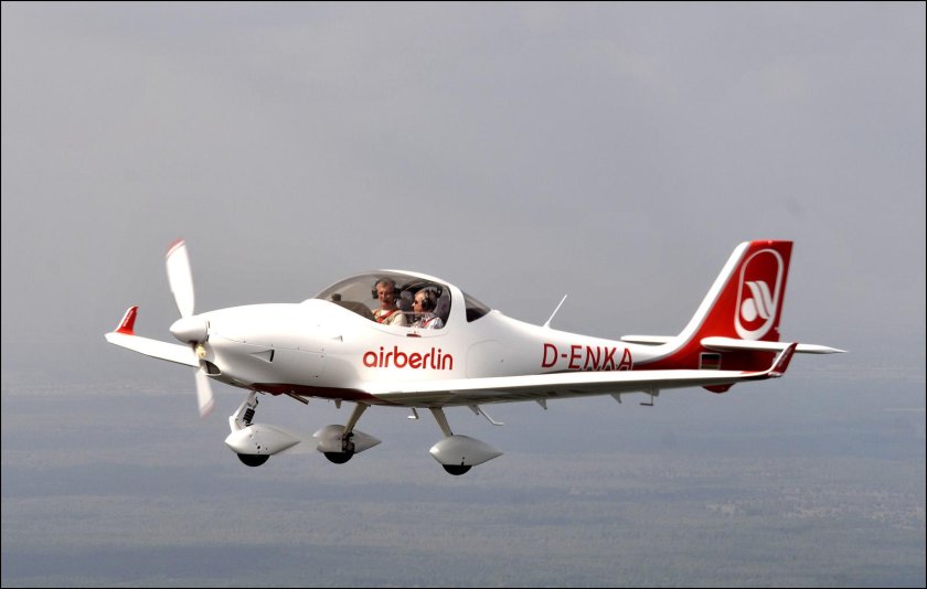 Aquila a210 кабина