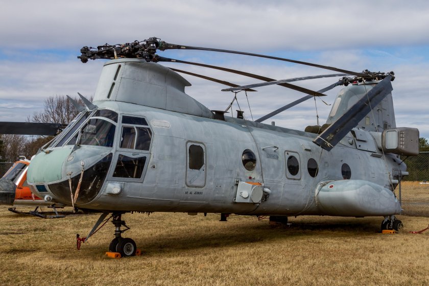 Ch-46 sea knight