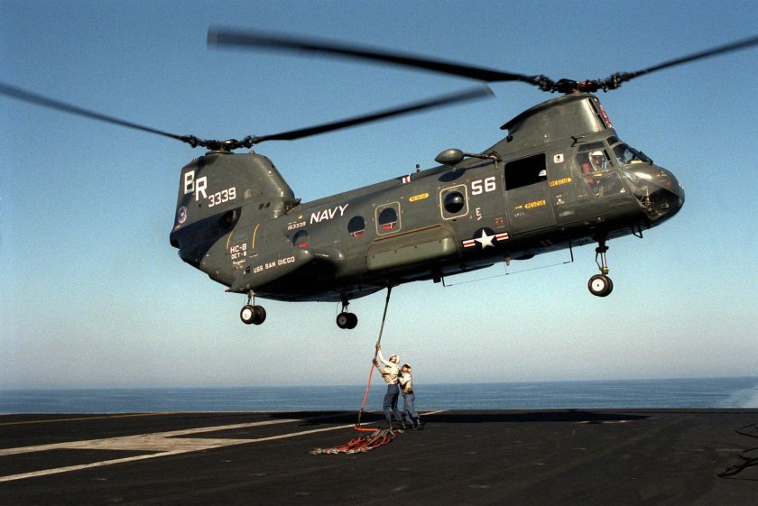 Вертолет Ch-46 Sea Knight