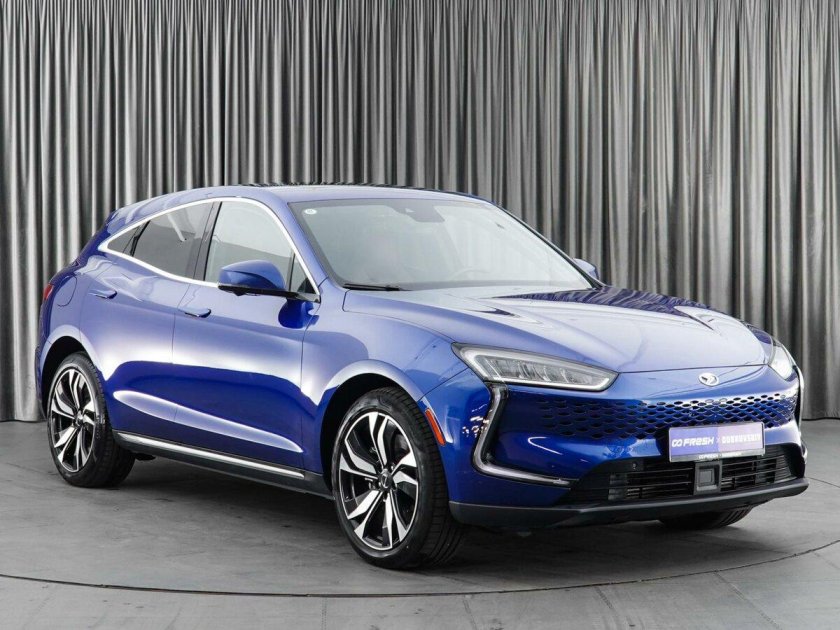 Автомобиль seres