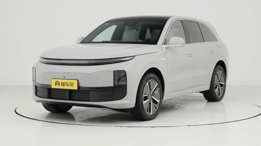 Автомобиль lixiang