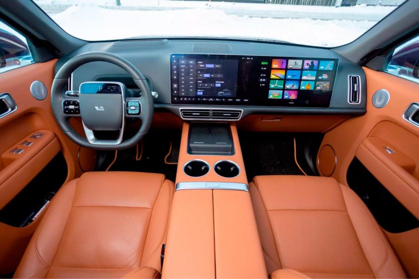 Китайский кроссовер l9