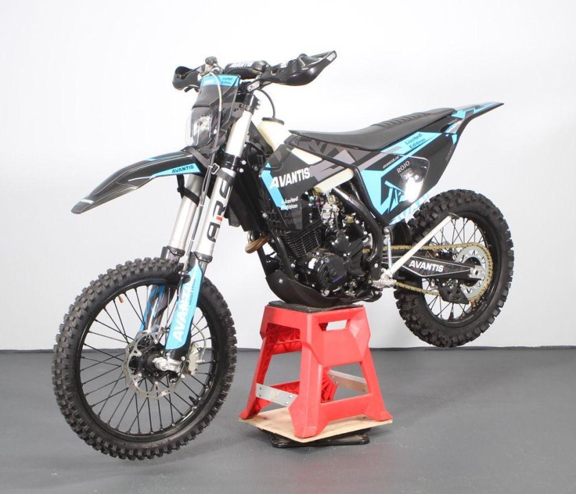 Avantis Enduro 250 Carb Exclusive
