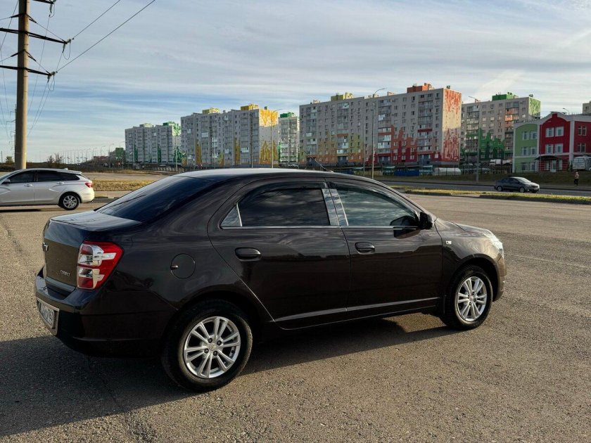 Шевроле кобальт 2021