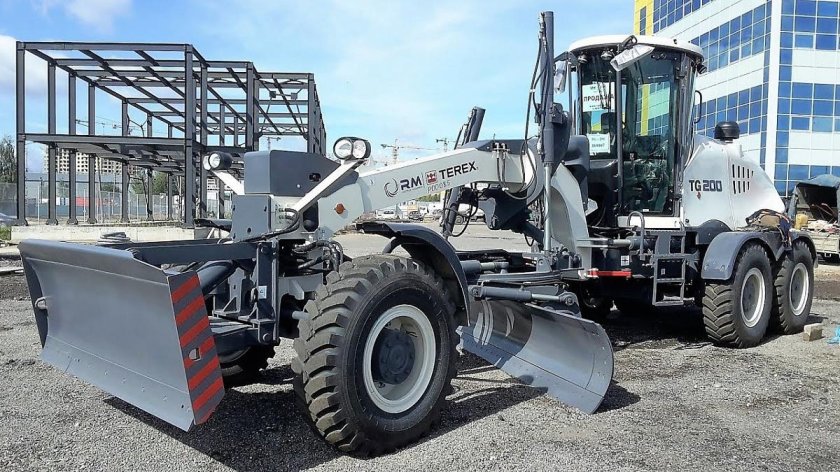 Автогрейдер Терекс tg200
