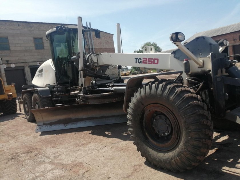 Автогрейдер rm terex tg