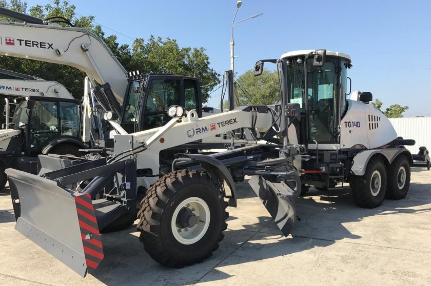 Автогрейдер RM Terex TG