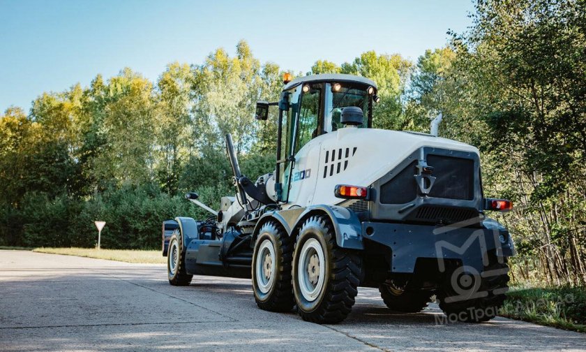 Грейдер Terex TG 200